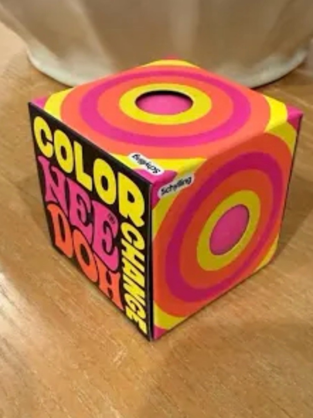 Color-Changing Kneadable Dough Toy — Pink, Yellow & Orange